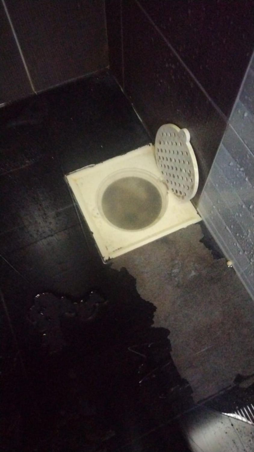 Floor trap clearing and cleaning